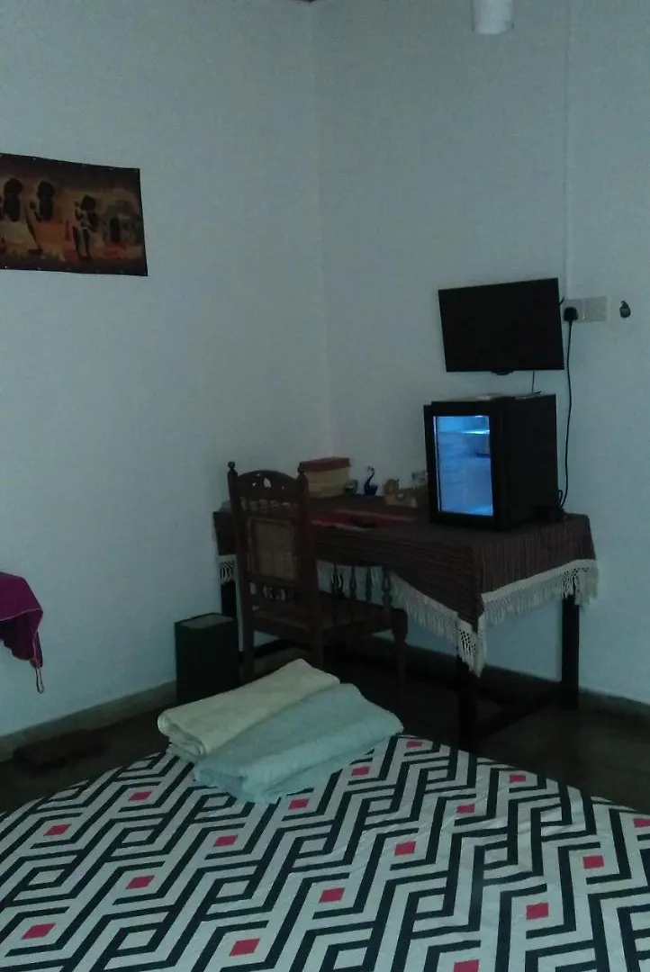 Mini'S Residence Colombo Bed & Breakfast