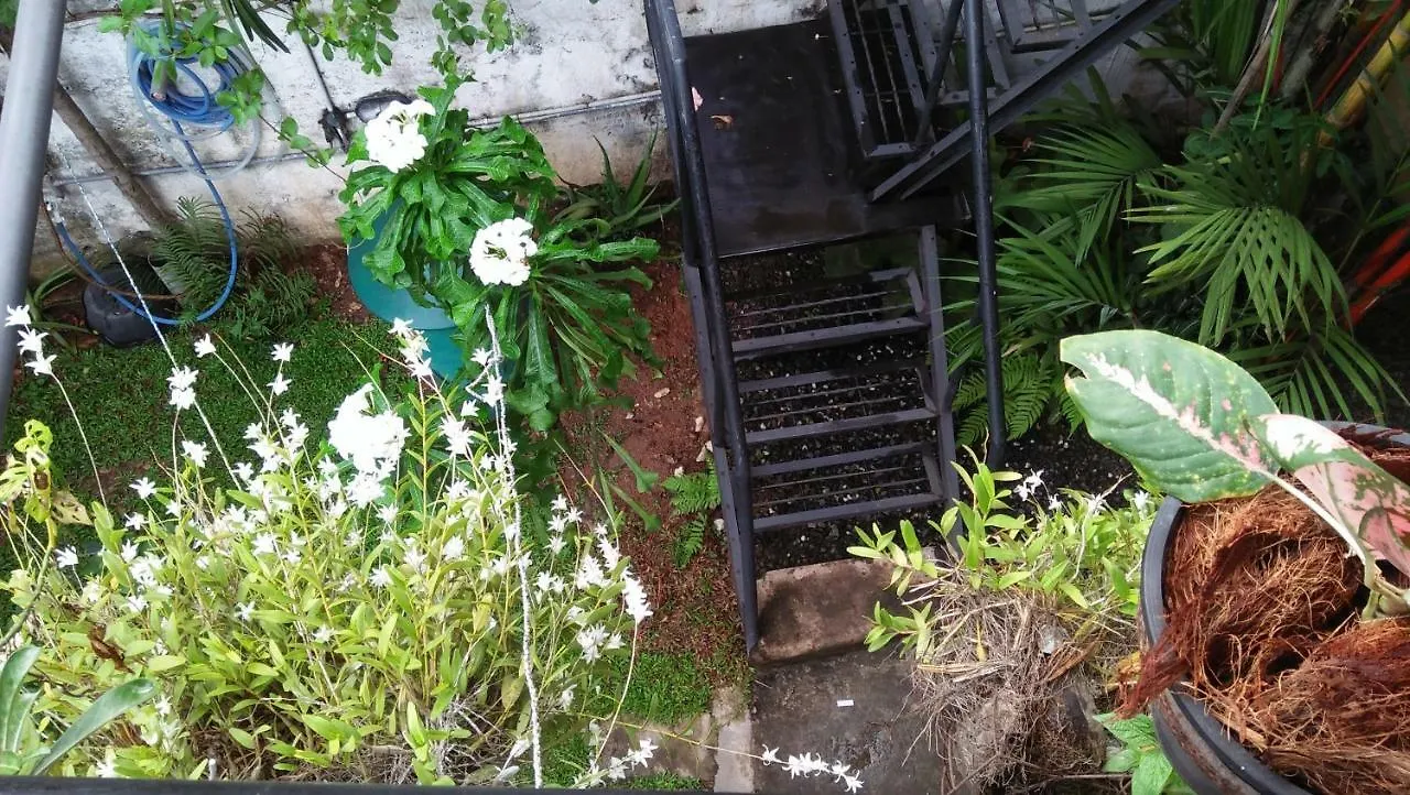 Bed & Breakfast Mini'S Residence Colombo